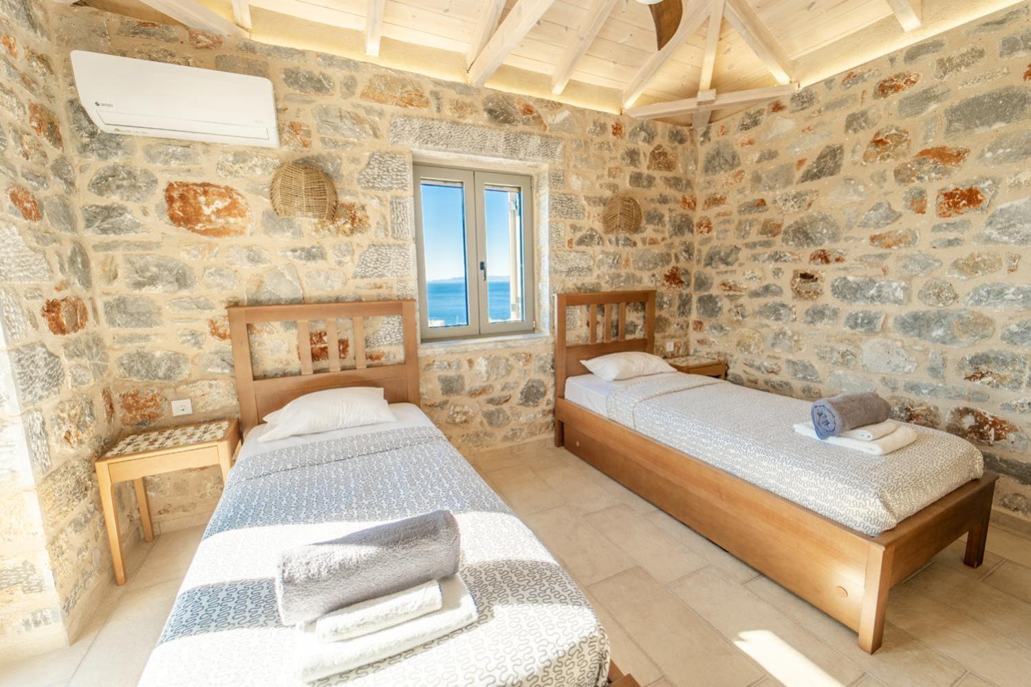 Villa Dioni Ena Пірогос Екстер'єр фото